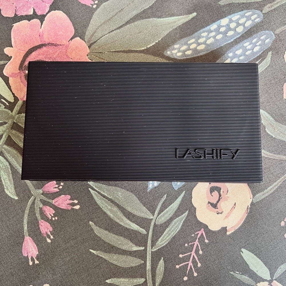 LASHIFY Glutton Case